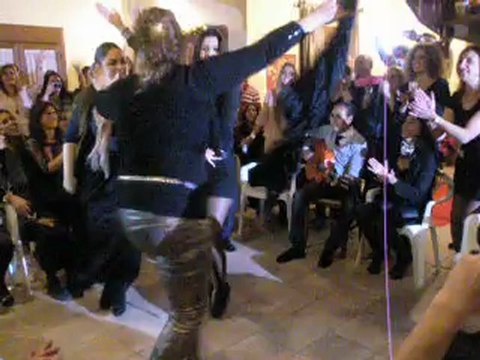 QUE ARTE TIENE MI JEREZANA,OLE,OLE,OLE