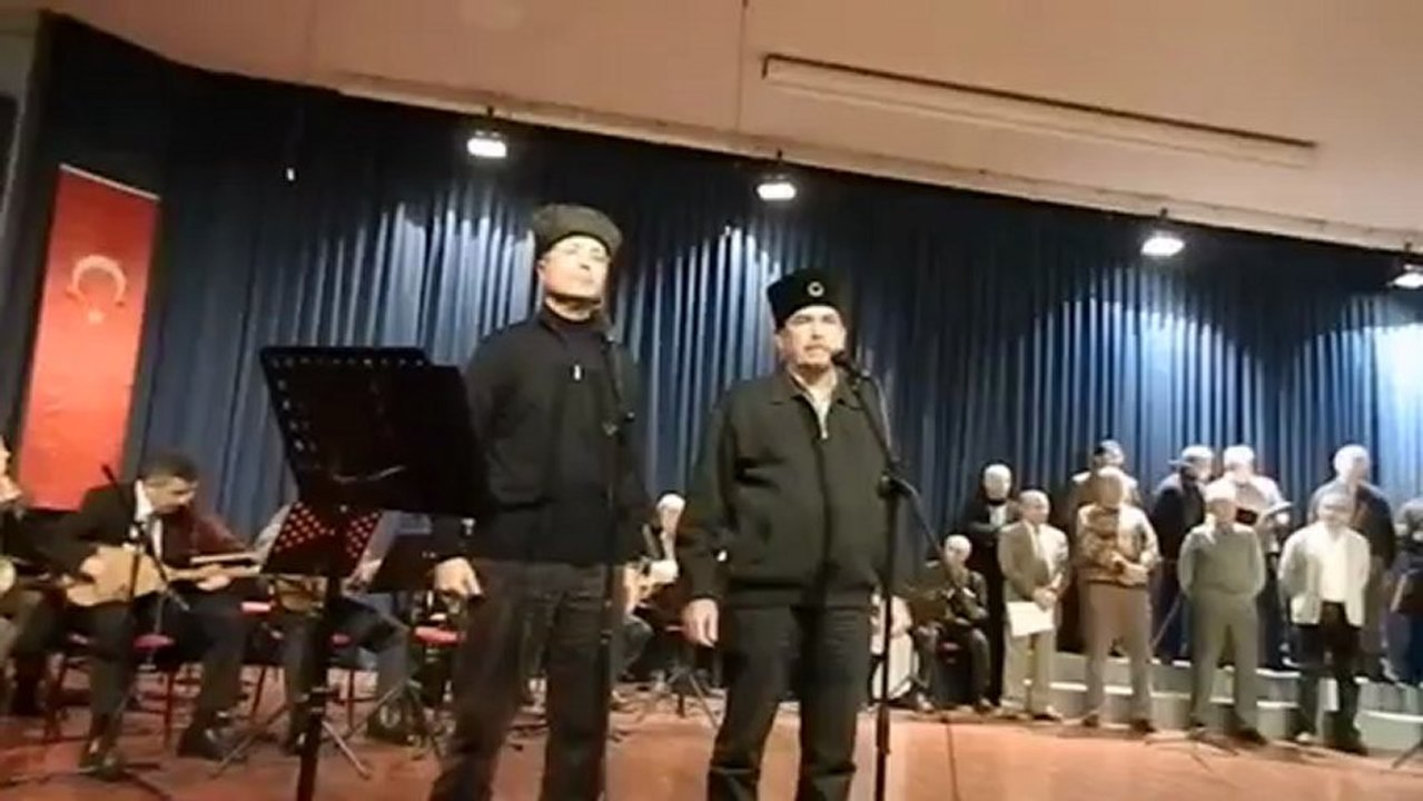 SARI ZEYBEK