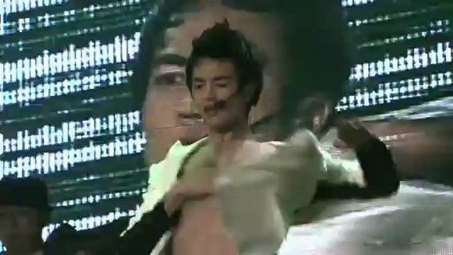[Perf] O.M.G - SHINee (Minho) @ 1st Concert in Seoul DVD Disc 1