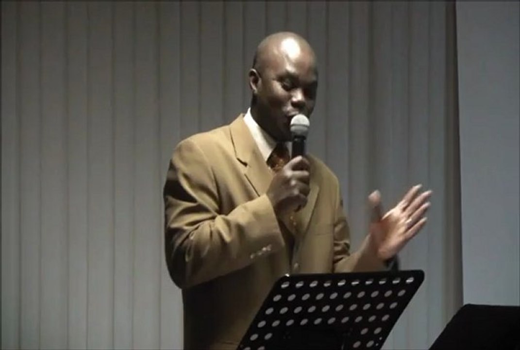 Seigneur, ne reste pas devant la porte de ton Eglise - (Jean-Baptiste GOMIS)