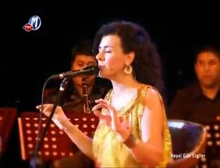 Eda Karaytuğ ~ Senede bir gün