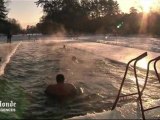 Russie : plongeon dans la Moskova par - 20 °C