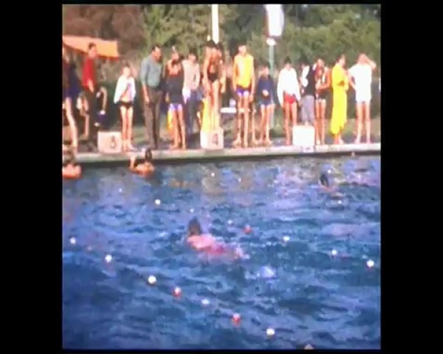 Années 60 - Compétition de natation à la piscine de Salindres