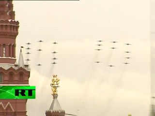 Fighter jets form number 65 in skies over Red Square