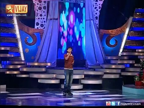 Roshan sings Vellai Pookal from Kannathil Muthamittal