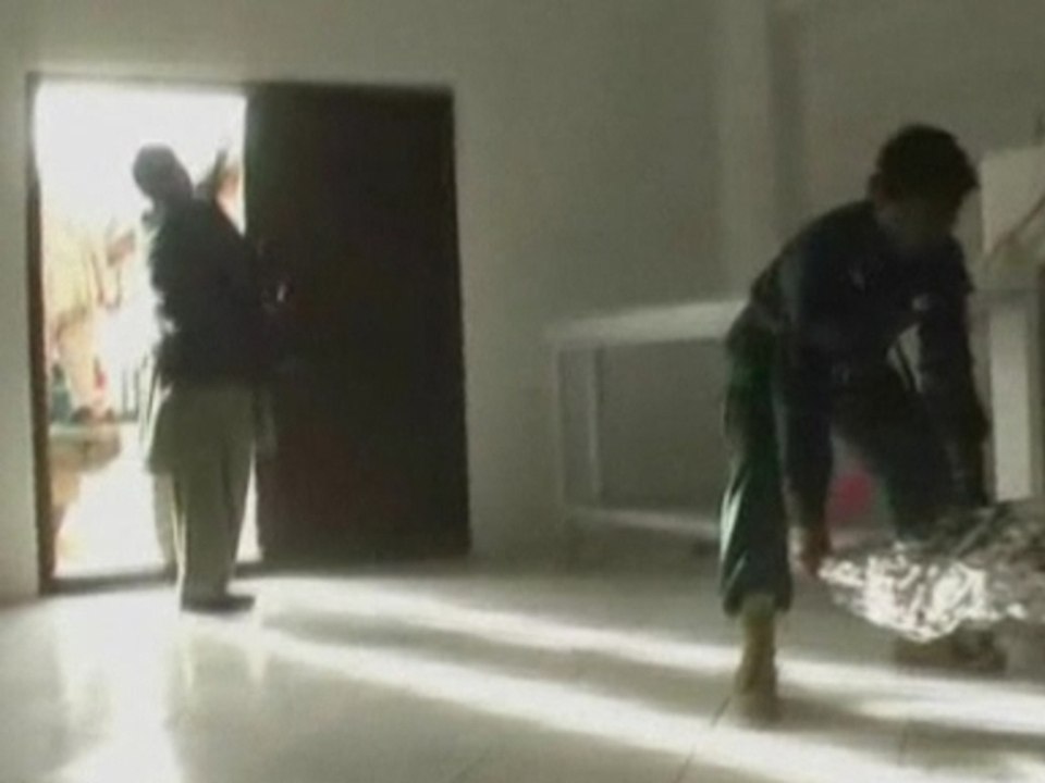 Afghanistan bomber targets US base