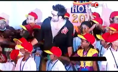 Ranbir, Varun & Anurag Basu celebrate Christmas with cancer patients