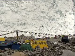 Everest trekking-MPEG-4 800Kbps.mp4