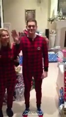 Pronto.com.ar Luisana y Michael con un look muy navideño