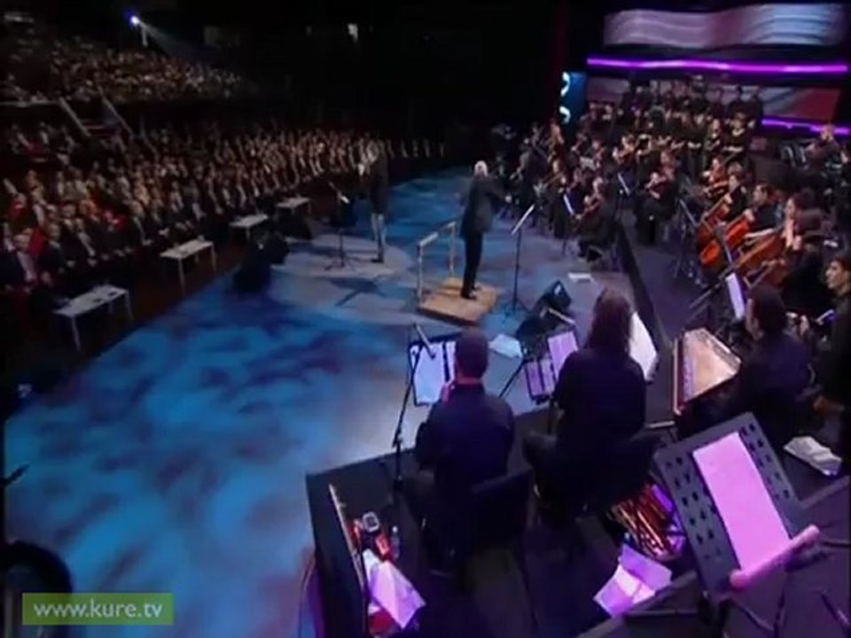 11 Murat Göğebakan Aşılmaz SAMANYOLU 20.yıl Kırık Mızrap konseri
