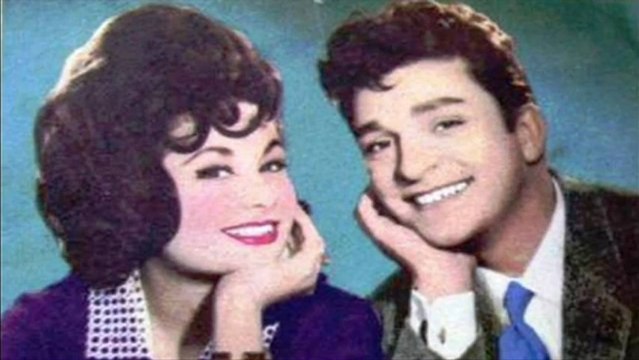 Zeki Müren - SÖYLEYİN YILDIZLAR SEVGİLİM NERDE-