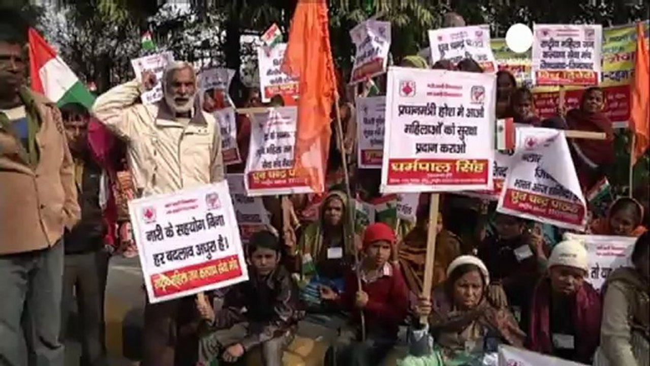 India: la ragazza stuprata sarà curata a Singapore