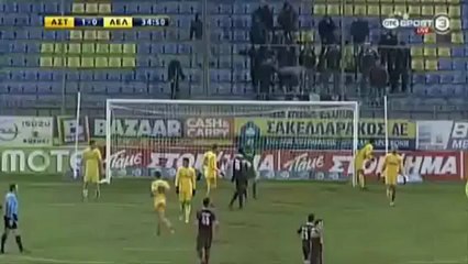 Οι βυσσινί οπαδοί στο Αστέρας-ΑΕΛ 2012-13 Κύπελλο