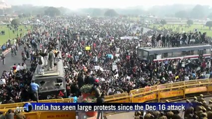 Singapore medics battle to save India gang-rape victim