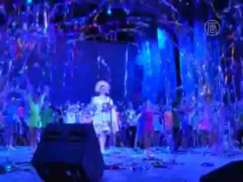 Открытие новой сцены отметили большим концертом