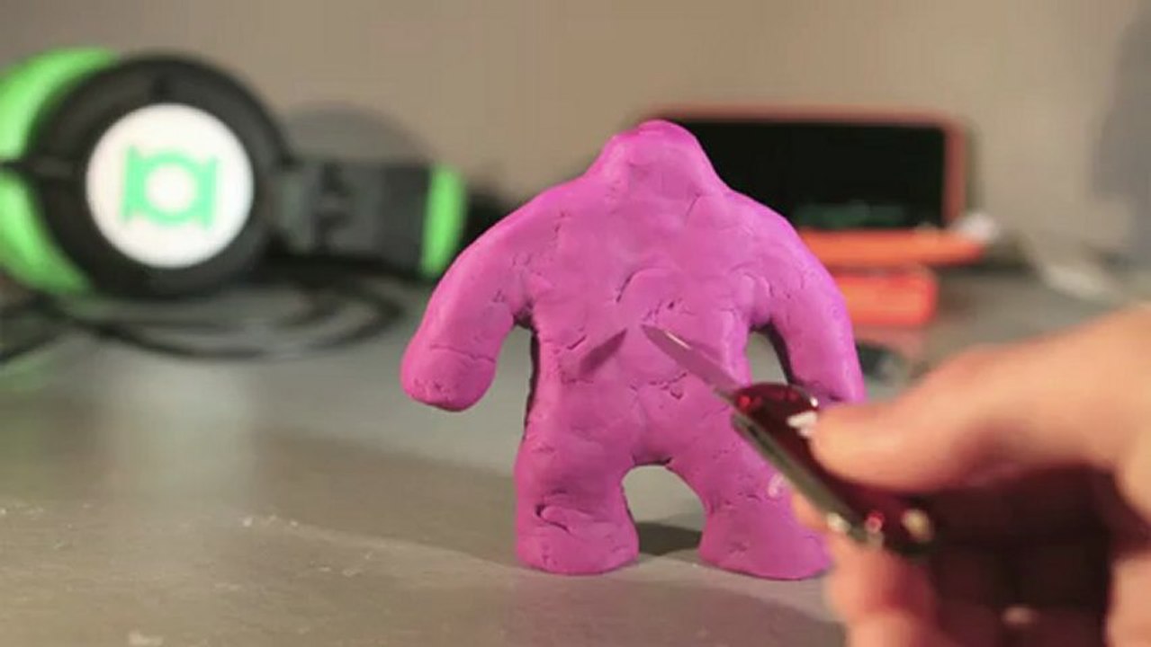 Clay time. Episode 1 : "The knife". Animation pâte à modeler.