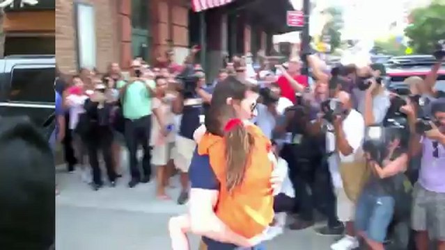 Katie Holmes Returns To Work After Reportedly Spending Christmas Without Suri