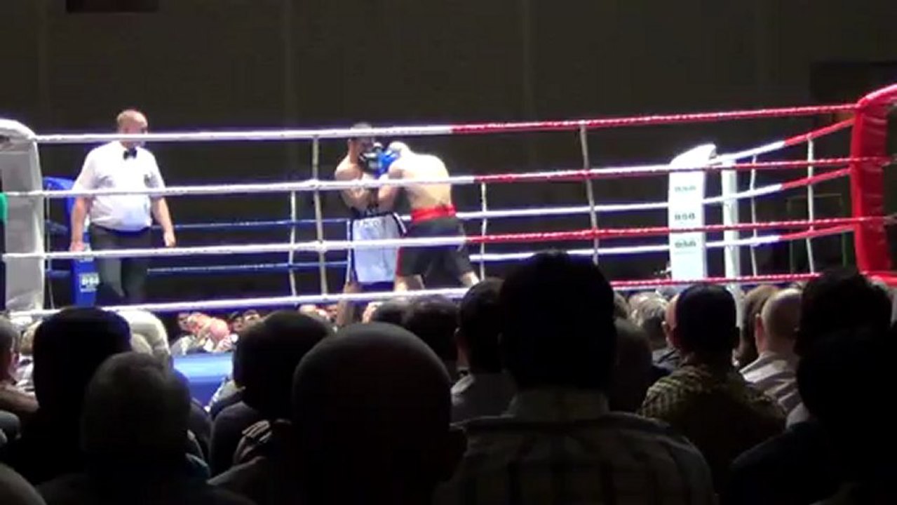 Sasha Yengoyan vs Ahmed El Ghoulbzouri(25-12-2012)