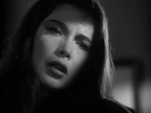 Ούτε ένα ευχαριστώ - Τζένη Καρέζη