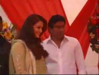 Aishwarya Rai Bachchan - Kalyan Jewelers Appearance - Gujrat - 2012