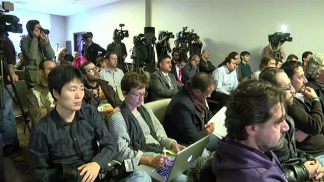 Syria opposition rejects Assad in political transition