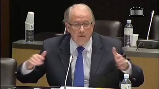 18/12/12 Bernard Gérard argumente son opposition au Mariage Pour Tous à l'Assemblée Nationale - La Manif Pour Tous