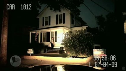 #4 What Is Crawling On Those People - Clip #4 What Is Crawling On Those People (English)