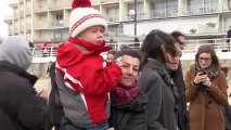 VIDEO Quiberon fête Noël - Arrivée du Père Noël sur la grande plage de Quiberon