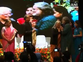 Gehlot promotes art and culture in Rajasthan