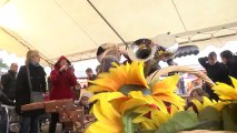 VIDEO Quiberon fête Noël - La marchande couleurs et baptêmes à poney