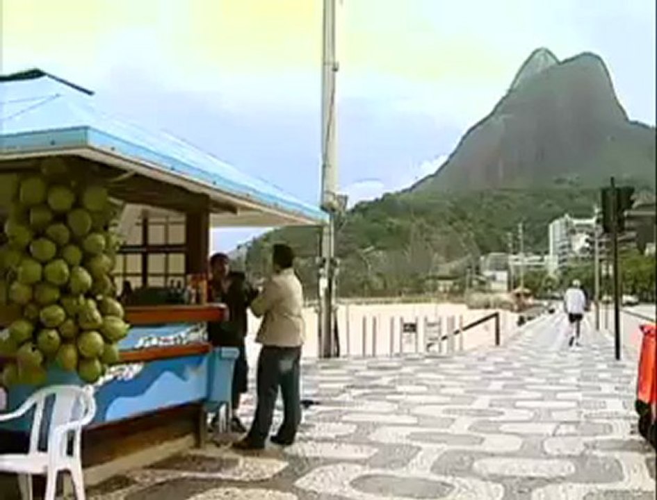 Saiba como é a vida dos paparazzi
