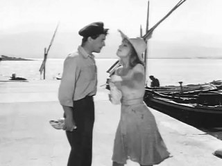 Μανταλένα - Άλλος με τη βάρκα μας!