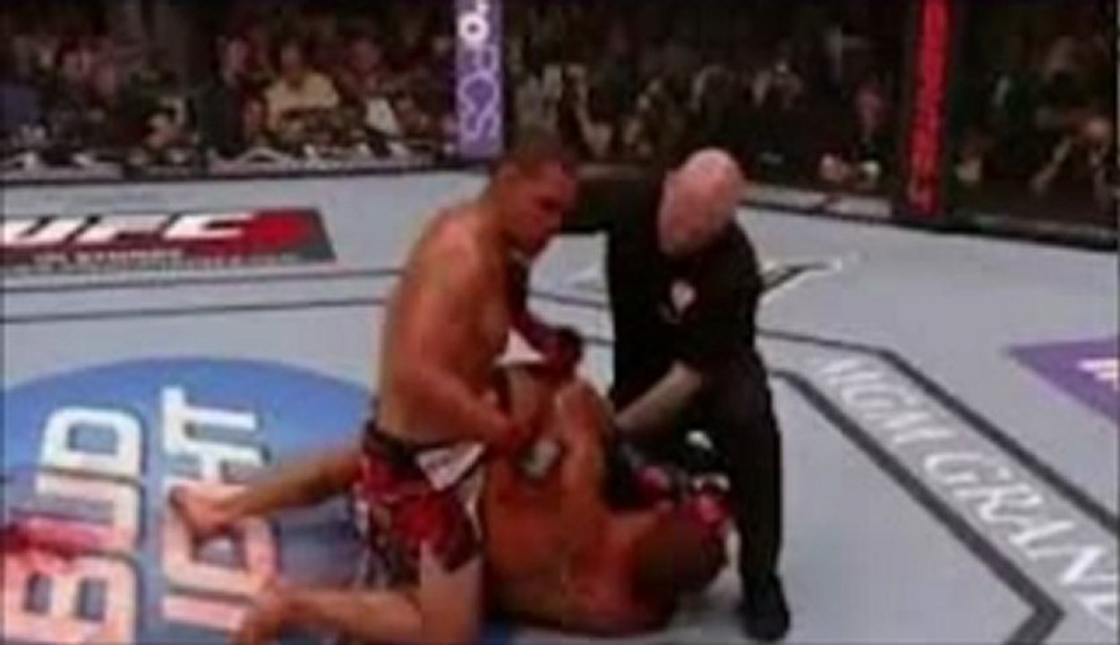 Watch UFC 155 DOS SANTOS VS. VELASQUEZ II online HD