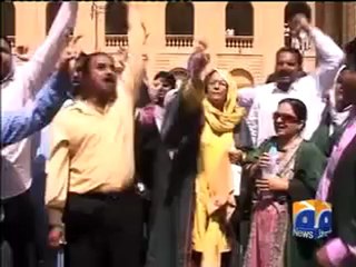 Professors in Karachi Courts.mp4