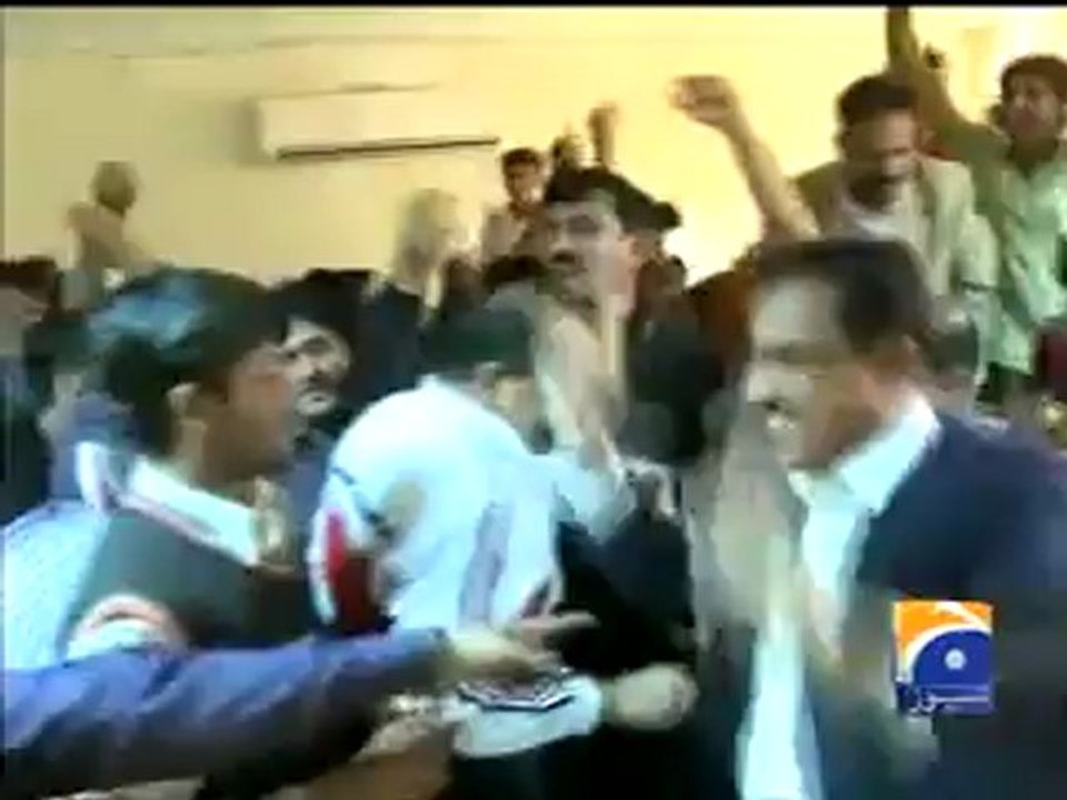 Pakistan Celebration on Hockey team wining 25 Nov,2010.mp4