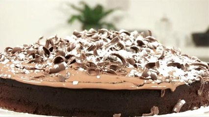How to Make a Rum-Infused Chocolate Cake
