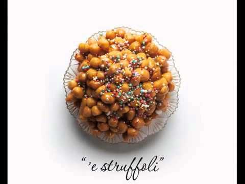 Napoli - Dico no ai botti pericolosi a Capodanno (struffoli) (28.12.12)