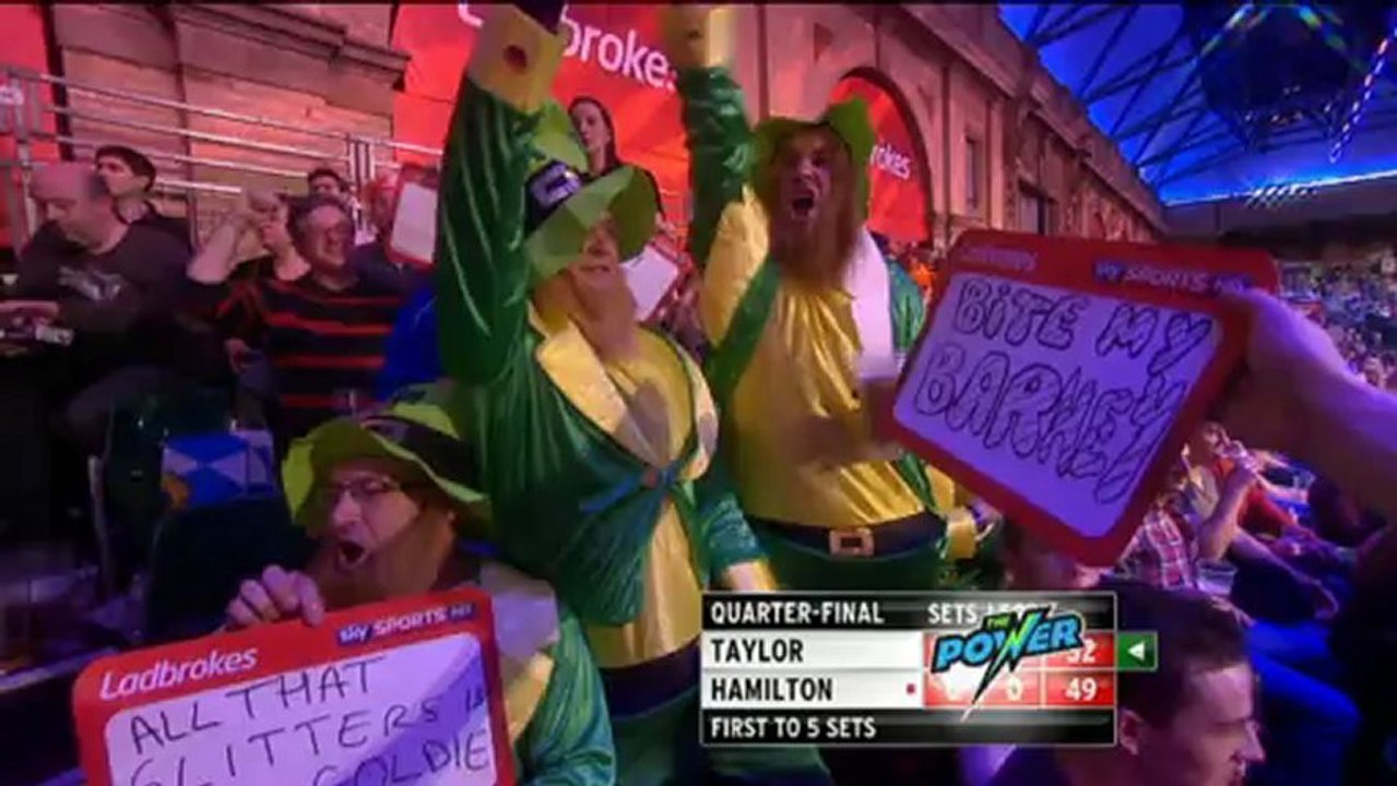 Darts: taylor in der runde der letzten vier