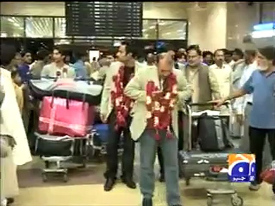 Report- Hockey Team Arrival.mp4