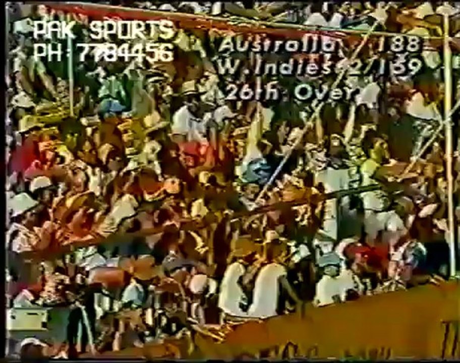 1981-82 VIV RICHARDS 3 sixes vs Australia at WACA PERTH