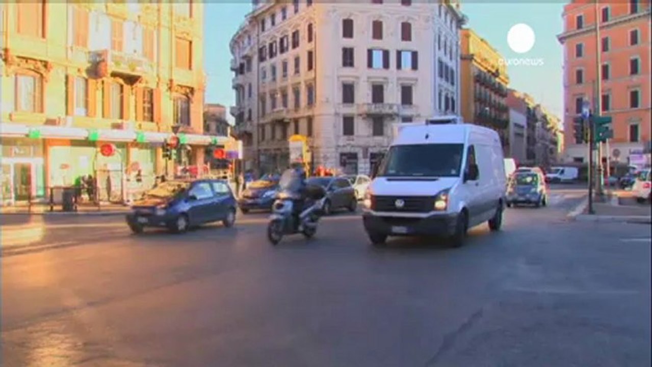 Italians react to Monti's decision to stand for election