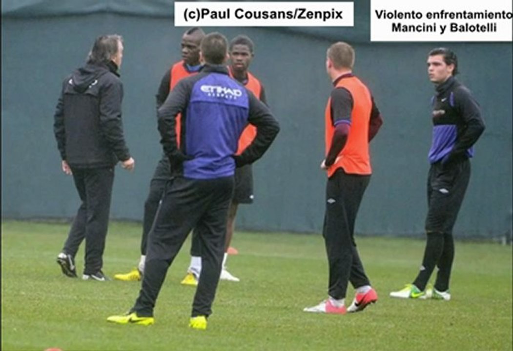 Pelea entre Mancini y Balotelli - Manchester City entrenamiento 03.01.2013