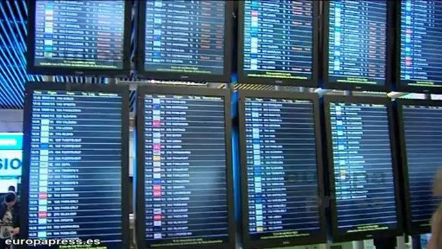 Centenares de turistas despiden el año en Madrid