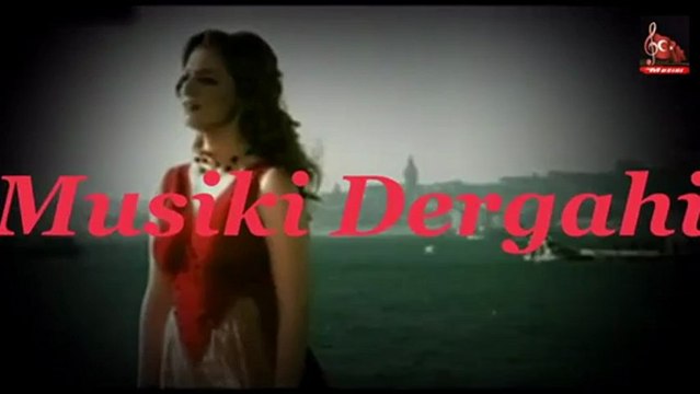 Dilek türkan - Bir özlem var içimde Uzaklara doğru.