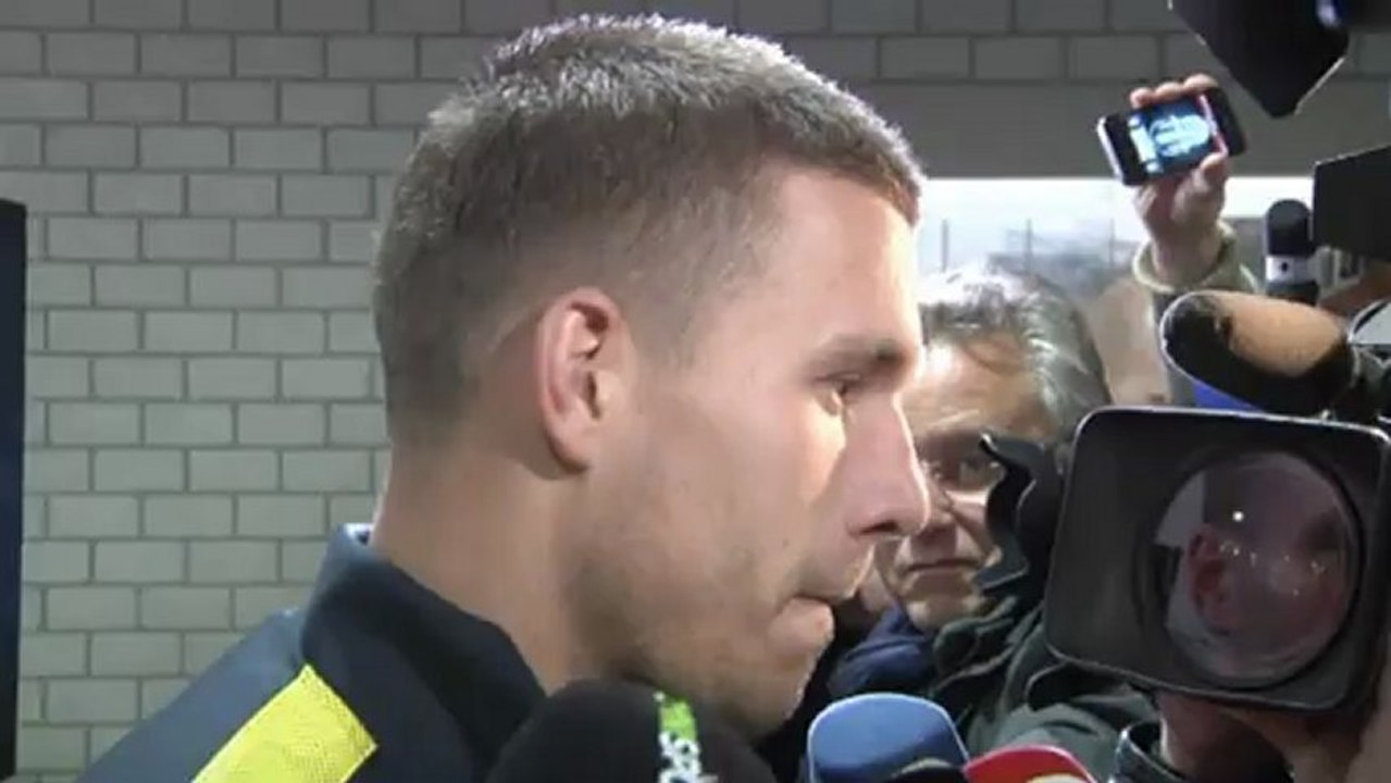 Poldi trifft bei Arsenal-Sieg