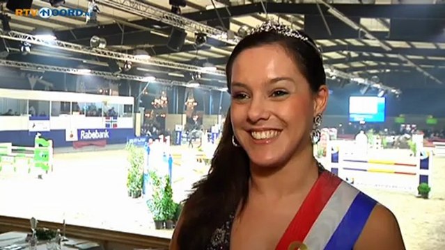 Publiek geniet tijdens 51e editie Indoor Veendam - RTV Noord