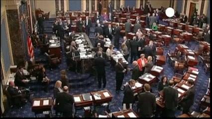 Hacia un pacto bipartidista que evite el temido "abismo...