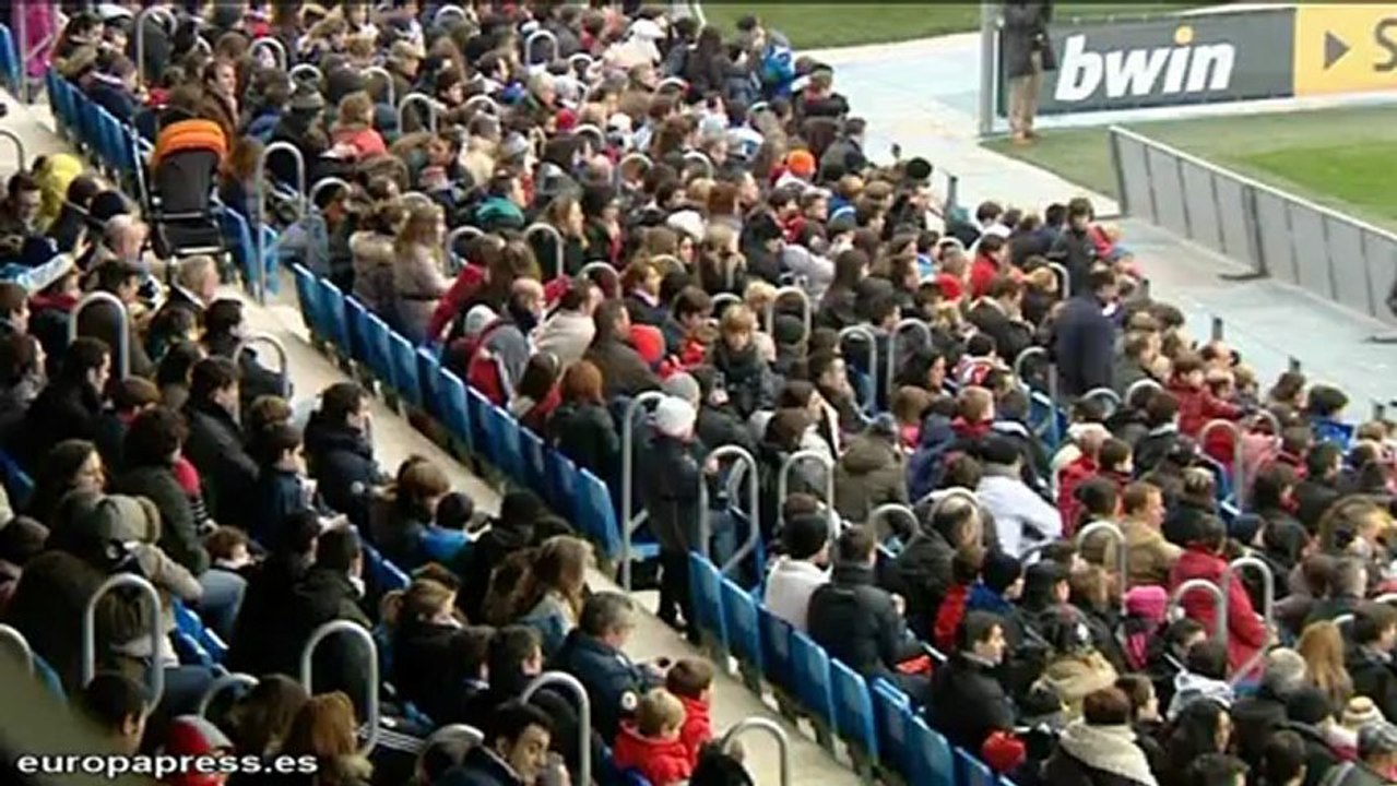 La afición del Real Madrid arropa a Iker Casillas