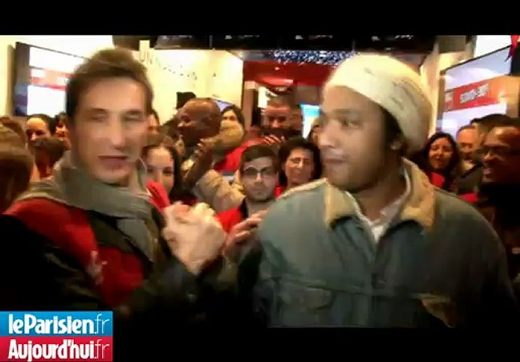 Doc Gynéco s'engage auprès des salariés en grève de Virgin