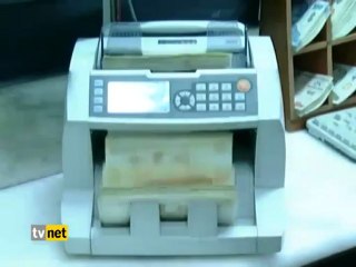 ŞEHİT ANNESİNE PLAKET